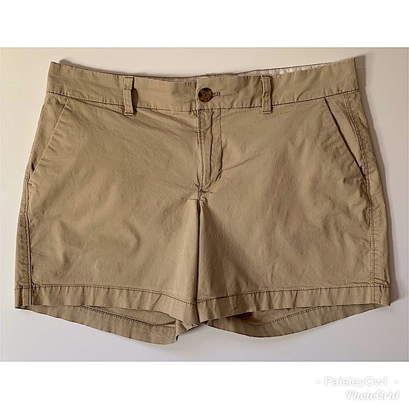 Old Navy Khaki Shorts - Picture 1 of 7